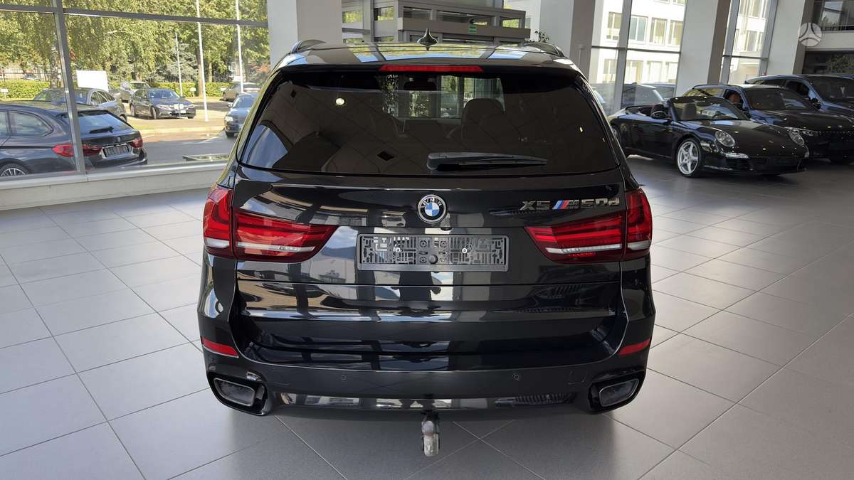 BMW X5, 3.0 l., off-road / crossover