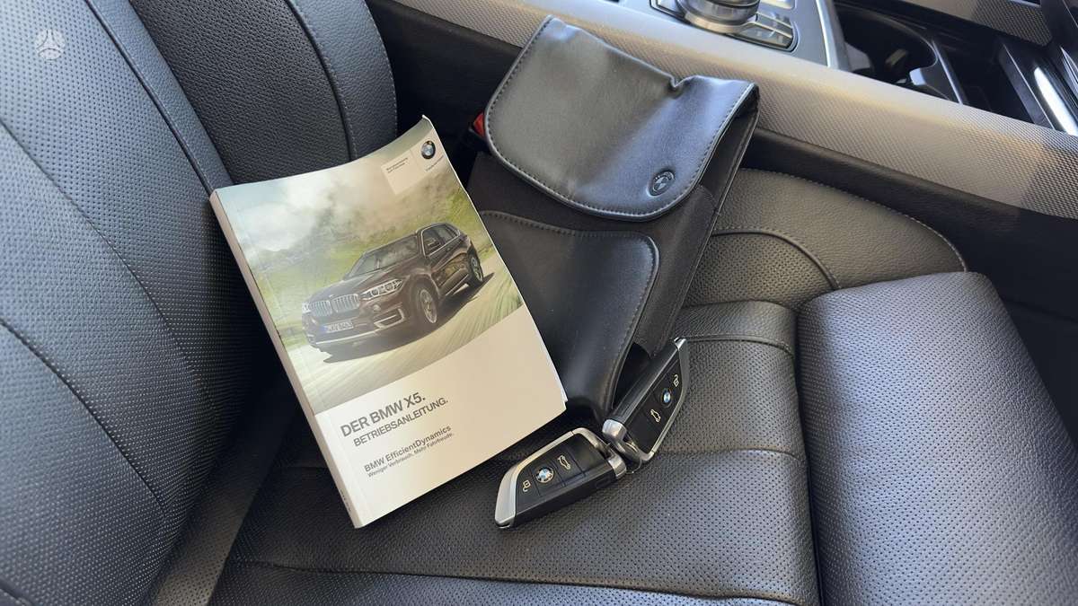 BMW X5, 3.0 l., off-road / crossover