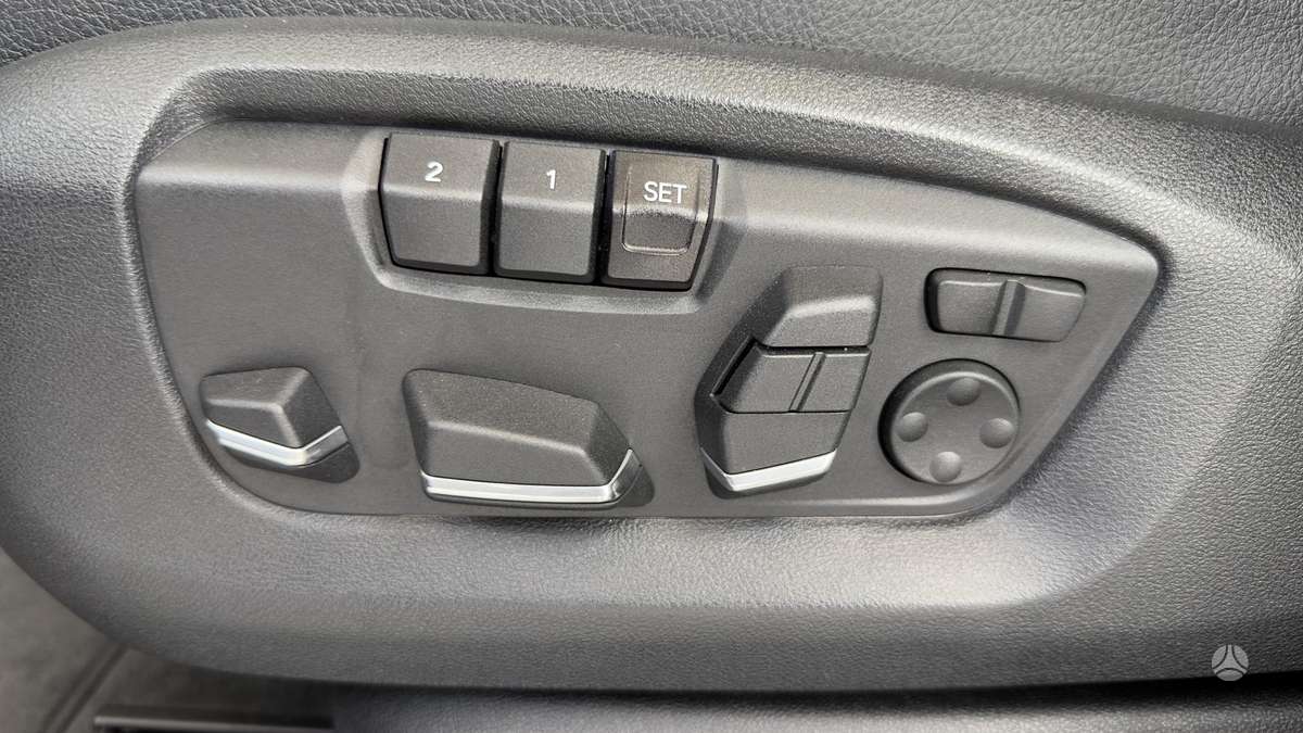 BMW X5, 3.0 l., off-road / crossover