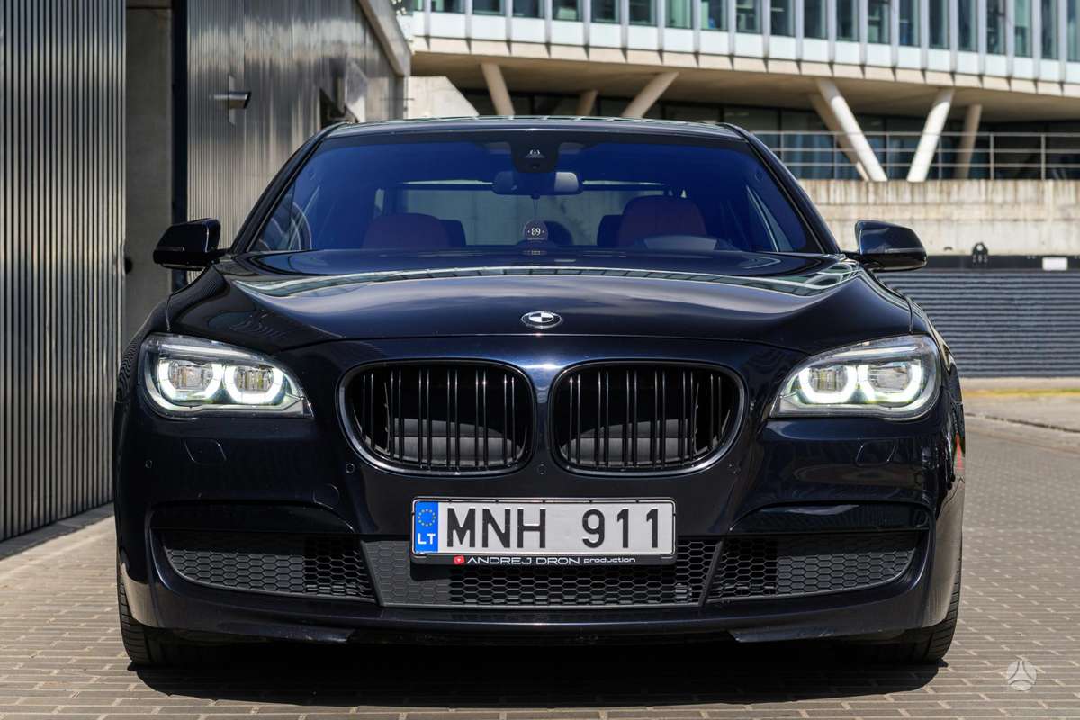 BMW 730, 3.0 l., Седан