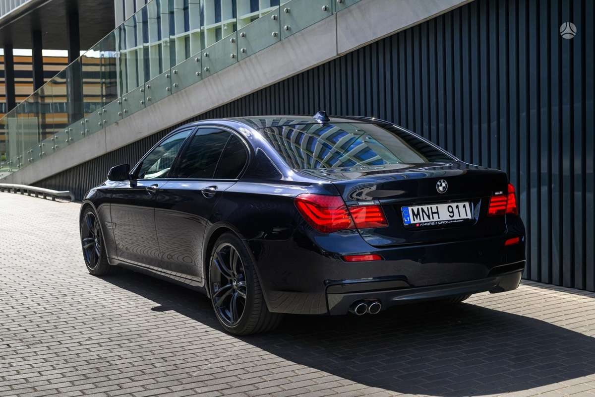 BMW 730, 3.0 l., Седан