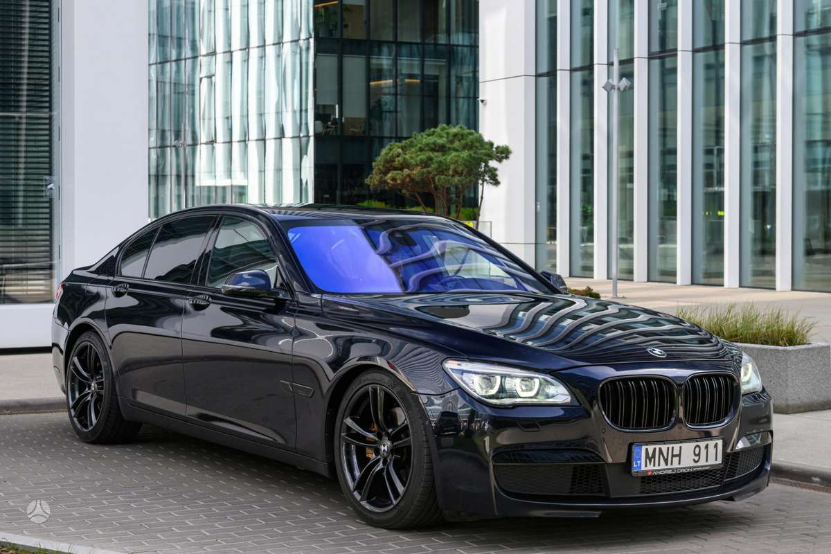 BMW 730, 3.0 l., Седан