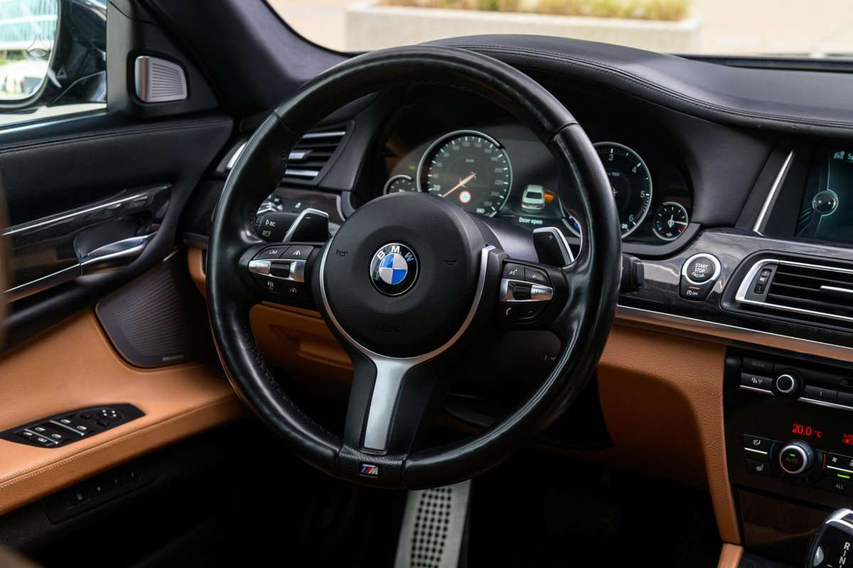 BMW 730, 3.0 l., Седан