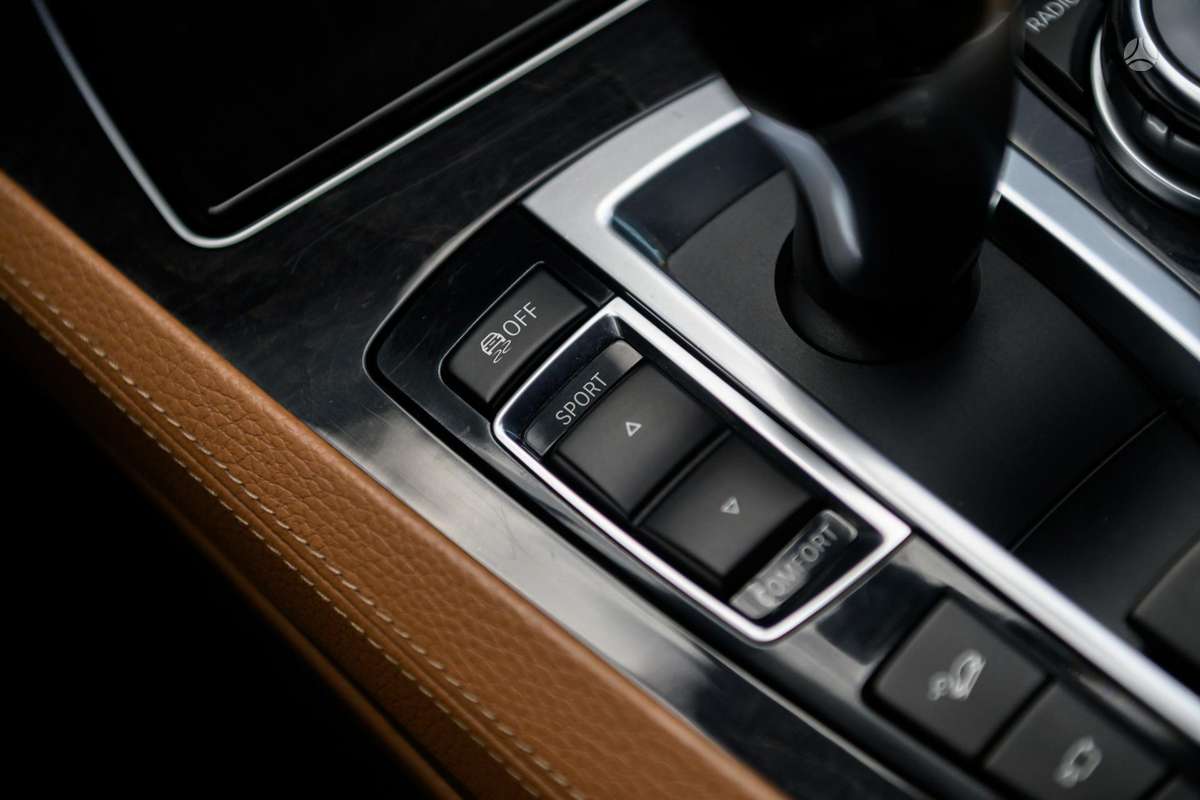 BMW 730, 3.0 l., Седан