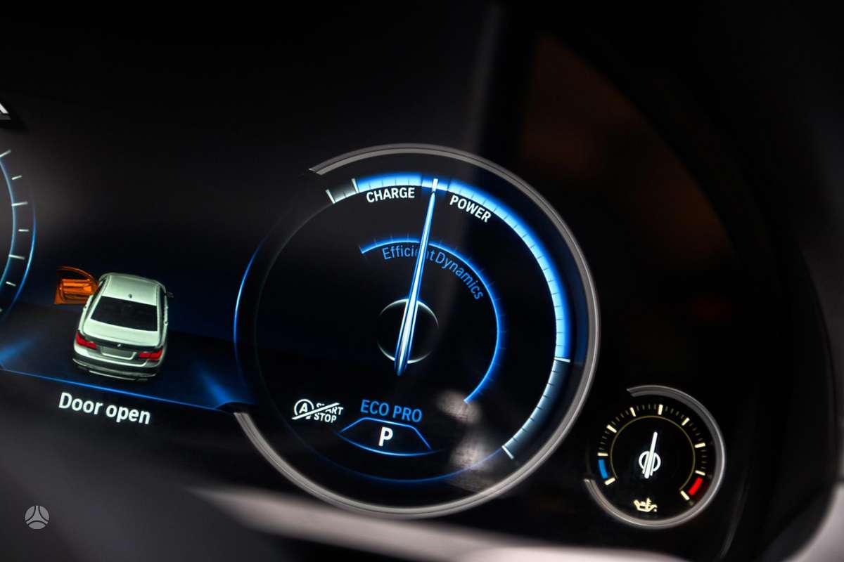 BMW 730, 3.0 l., Седан