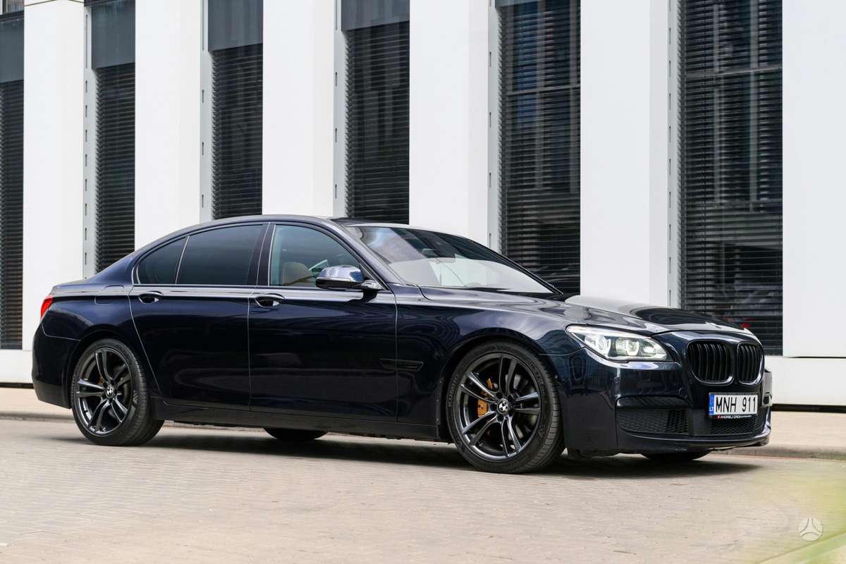 BMW 730, 3.0 l., Седан