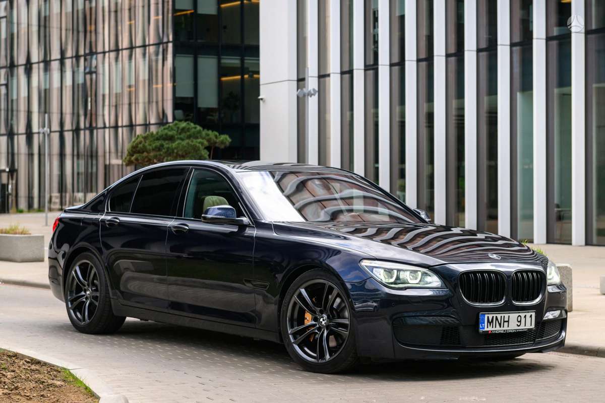 BMW 730, 3.0 l., Седан