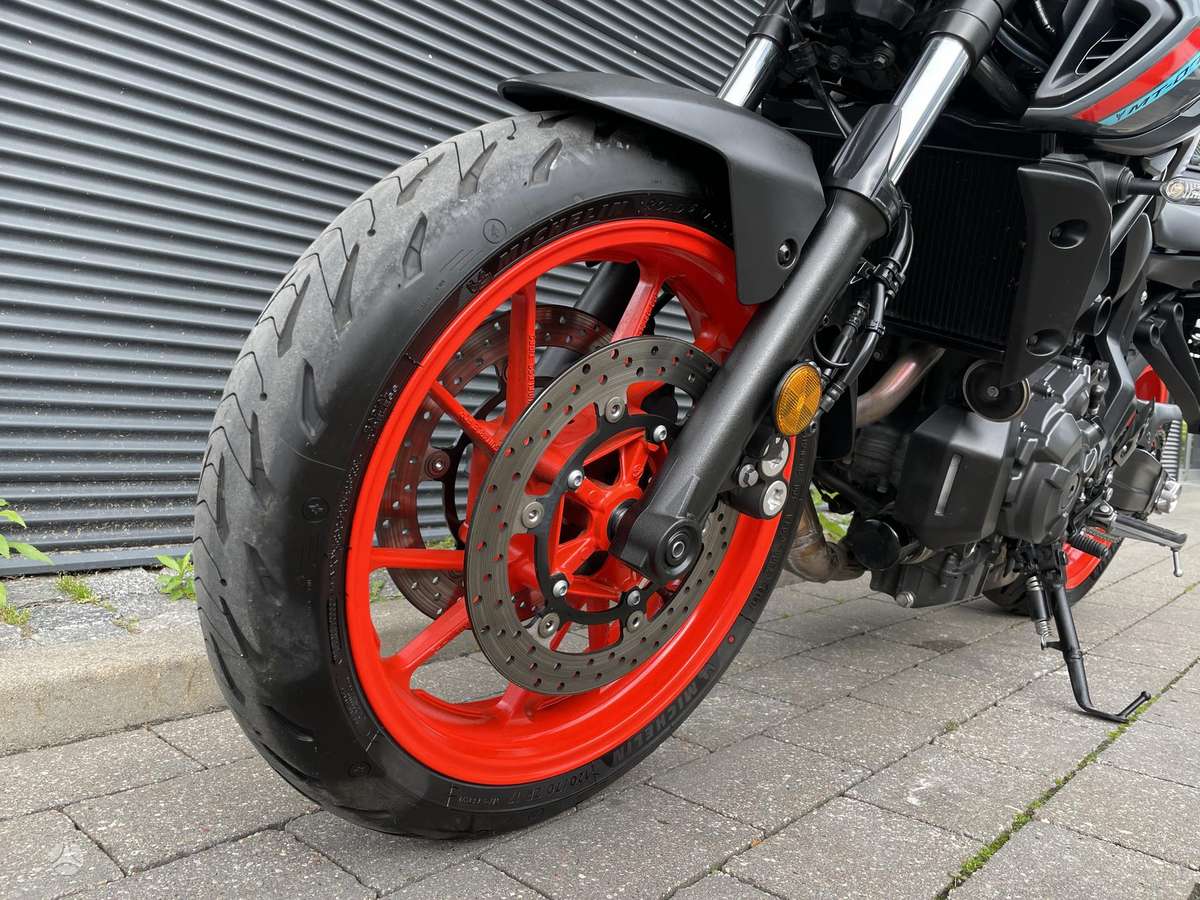 Yamaha MT 07 700cc, street / classic