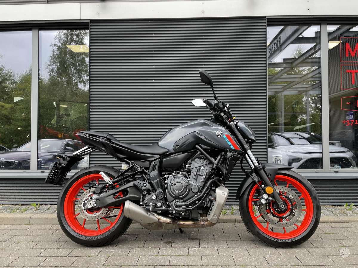 Yamaha MT 07 700cc, street / classic