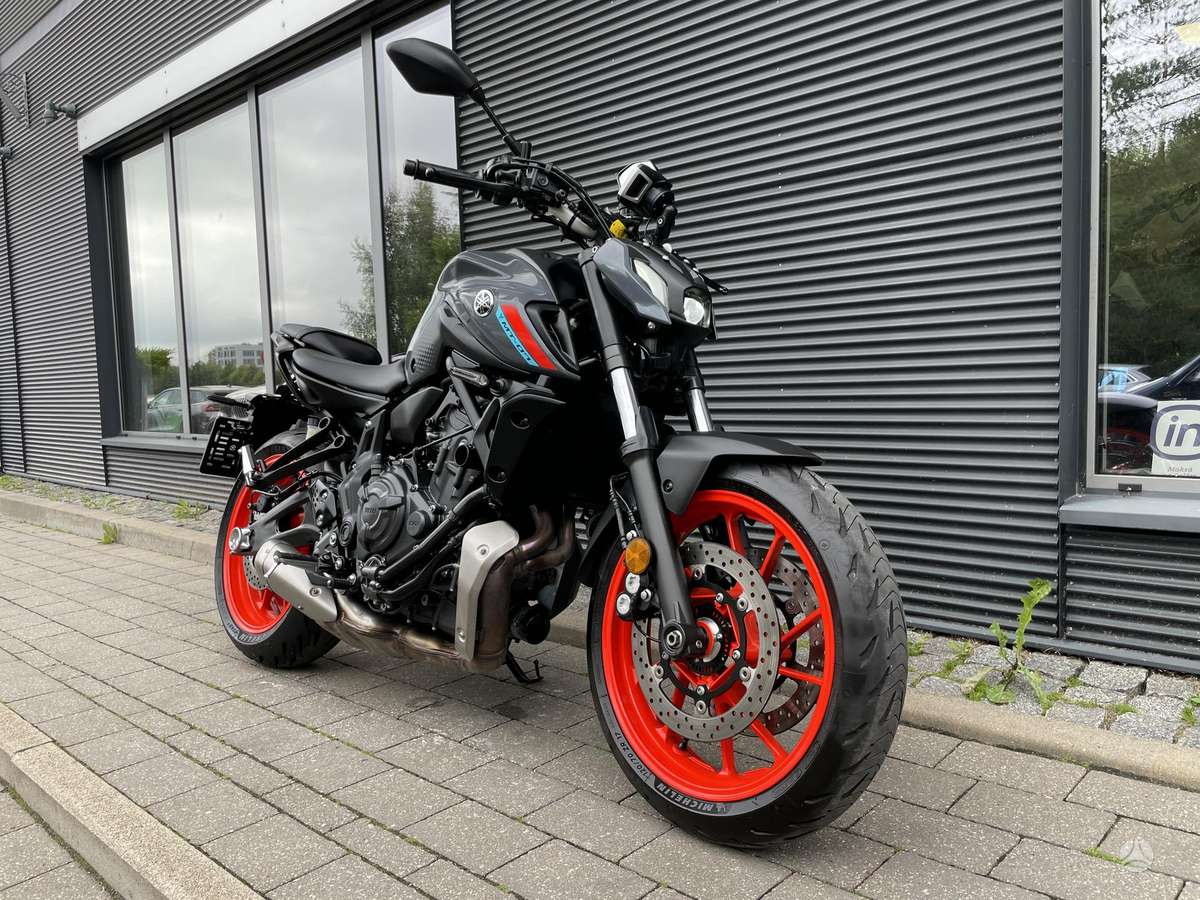 Yamaha MT 07 700cc, street / classic