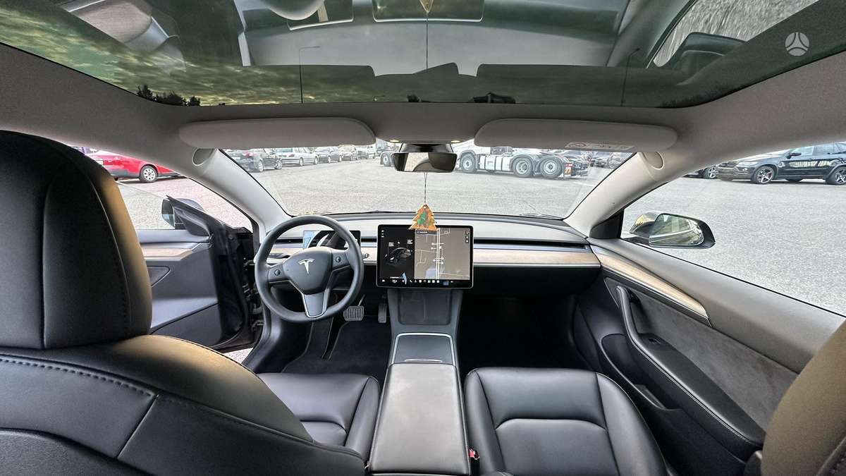 Tesla Model 3, 82 кВт·ч, Седан