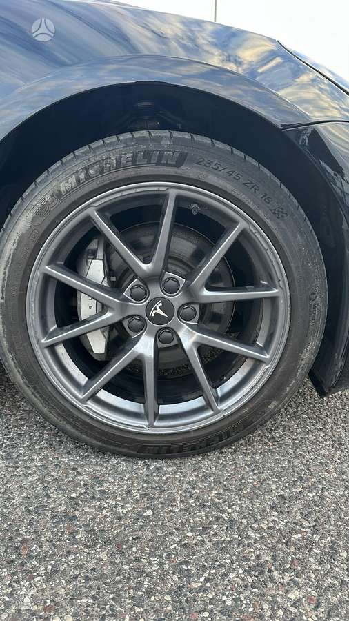 Tesla Model 3, 82 кВт·ч, Седан