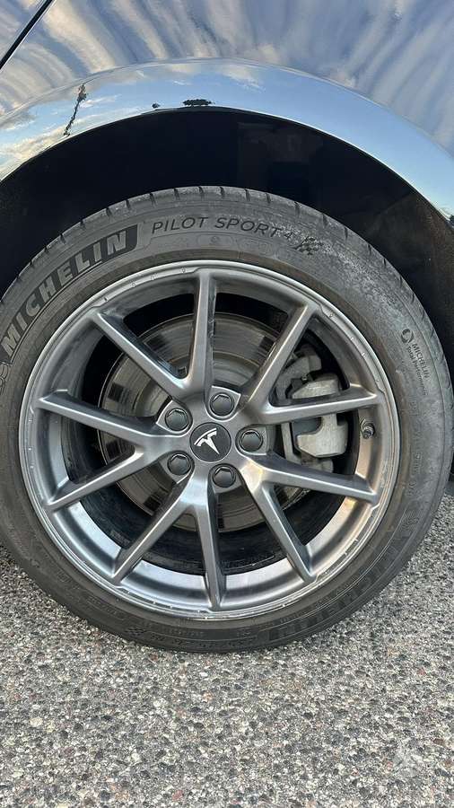 Tesla Model 3, 82 кВт·ч, Седан