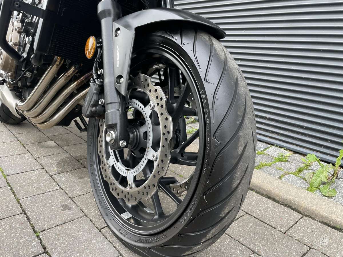 Honda CB 650cc, street / classic