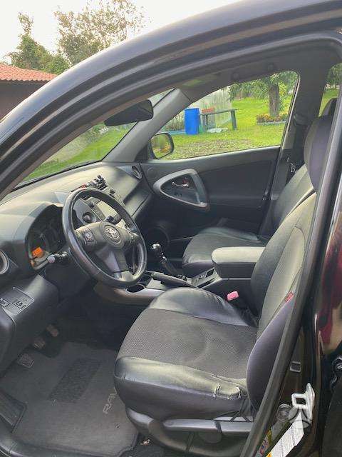 Toyota RAV4 - 2