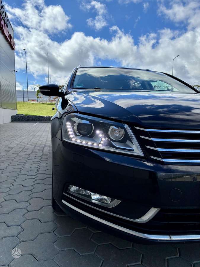 Volkswagen Passat - 9