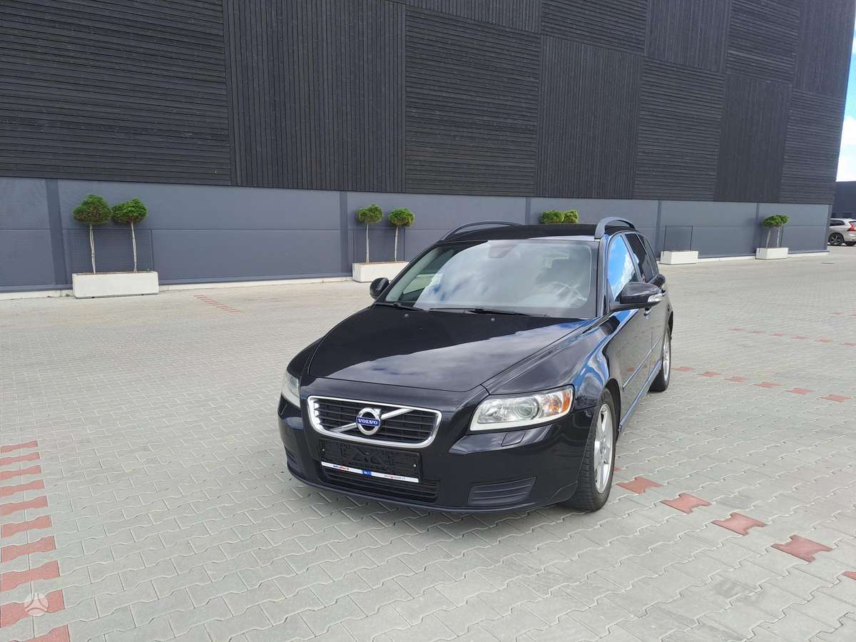 Volvo V50 - 2