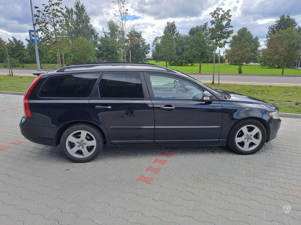 Volvo V50 - 8