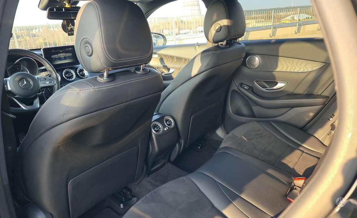 Mercedes-Benz GLC Coupe 350 - 5