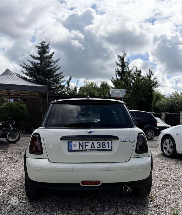 Mini Cooper, 1.6 l., Хэтчбек