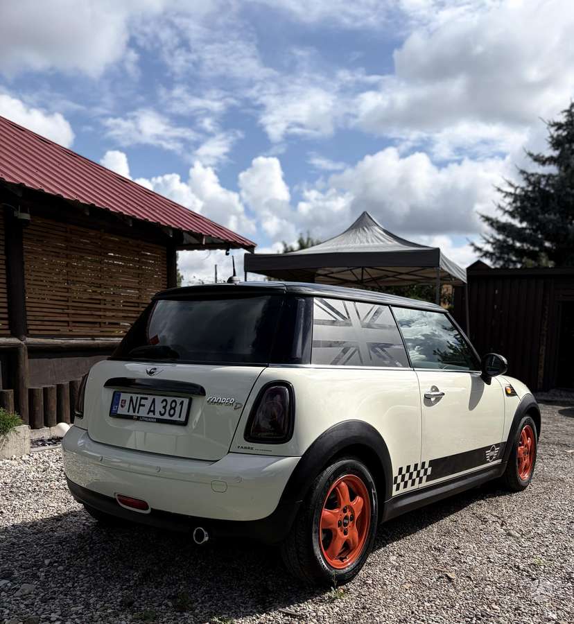 Mini Cooper, 1.6 l., Хэтчбек