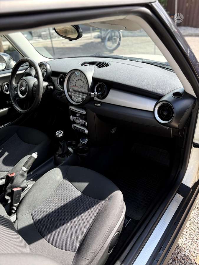 Mini Cooper, 1.6 l., Хэтчбек