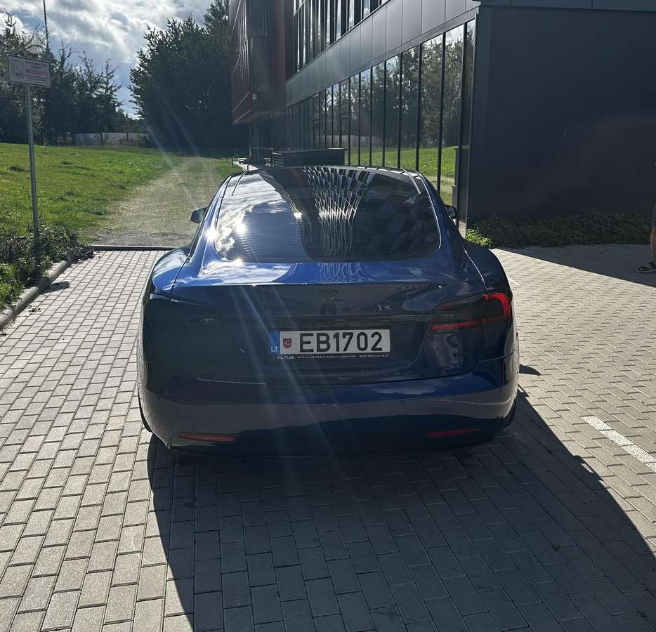 Tesla Model S, 75 кВт·ч, Хэтчбек