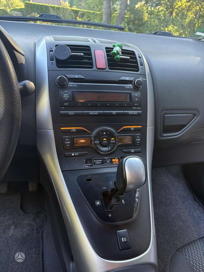 Toyota Auris - 4
