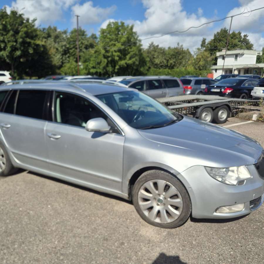 Skoda Superb, 2.0 l., Универсал