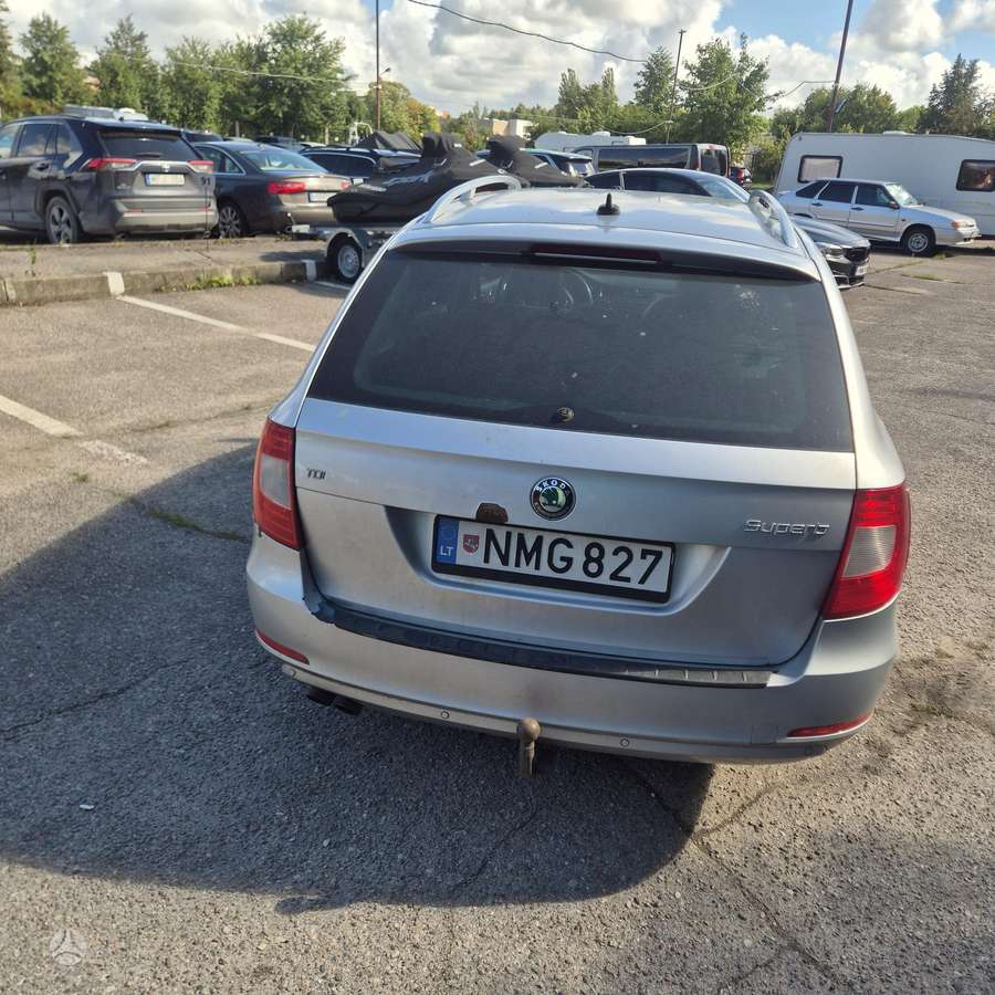 Skoda Superb, 2.0 l., Универсал