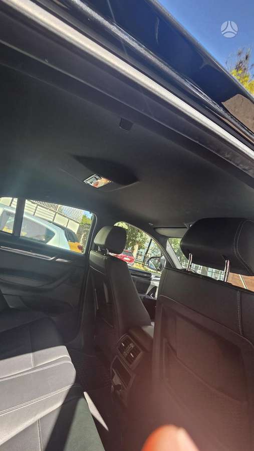 BMW X4, 2.0 l., Седан
