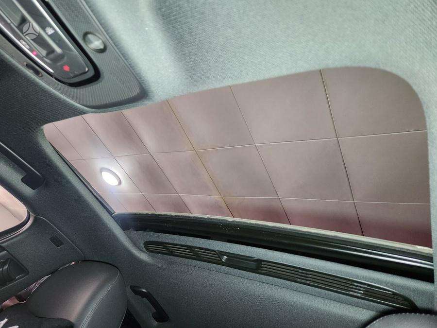 Audi A4, 2.0 l., Седан