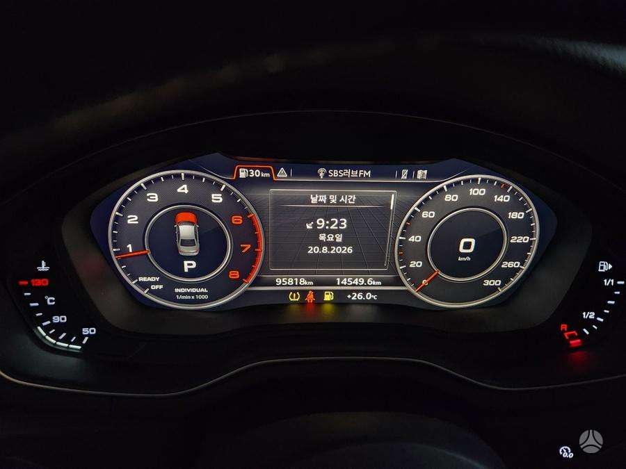 Audi A4, 2.0 l., Седан