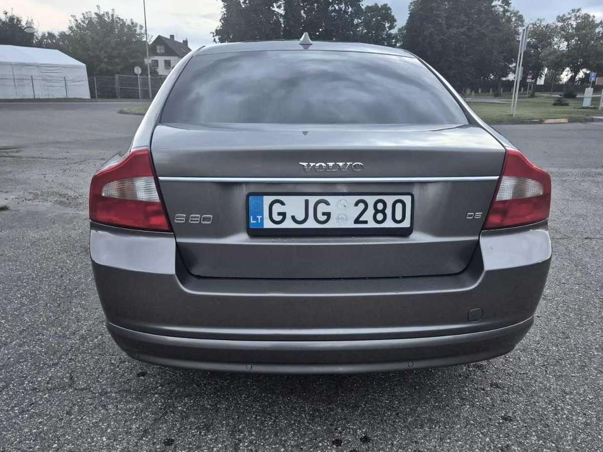 Volvo S80, 2.4 l., Седан