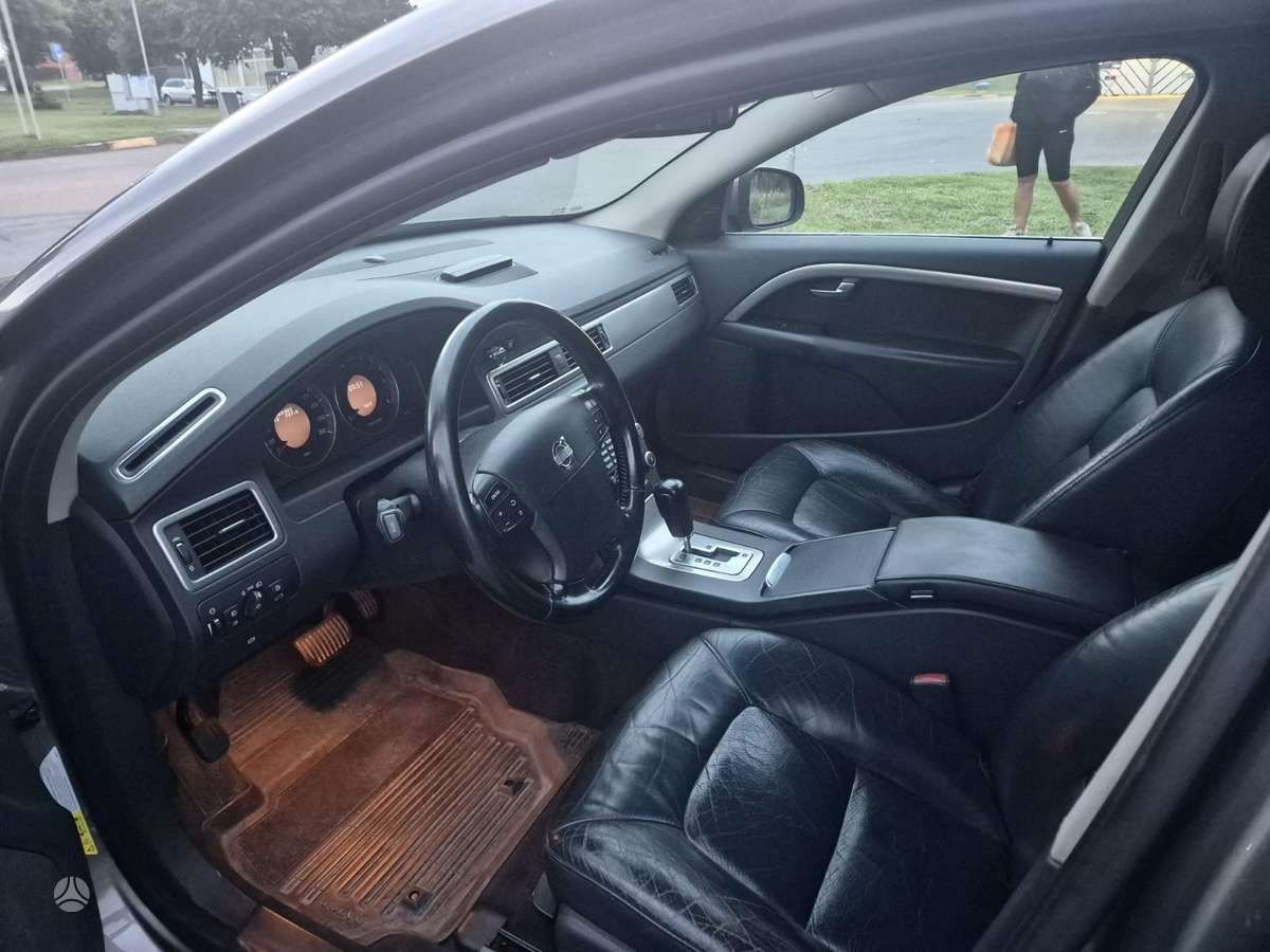 Volvo S80, 2.4 l., Седан