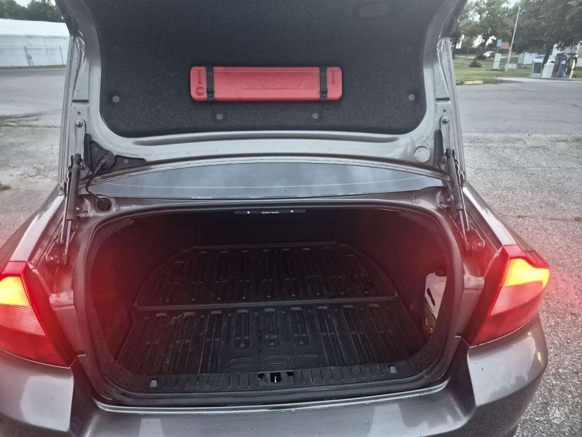 Volvo S80, 2.4 l., Седан