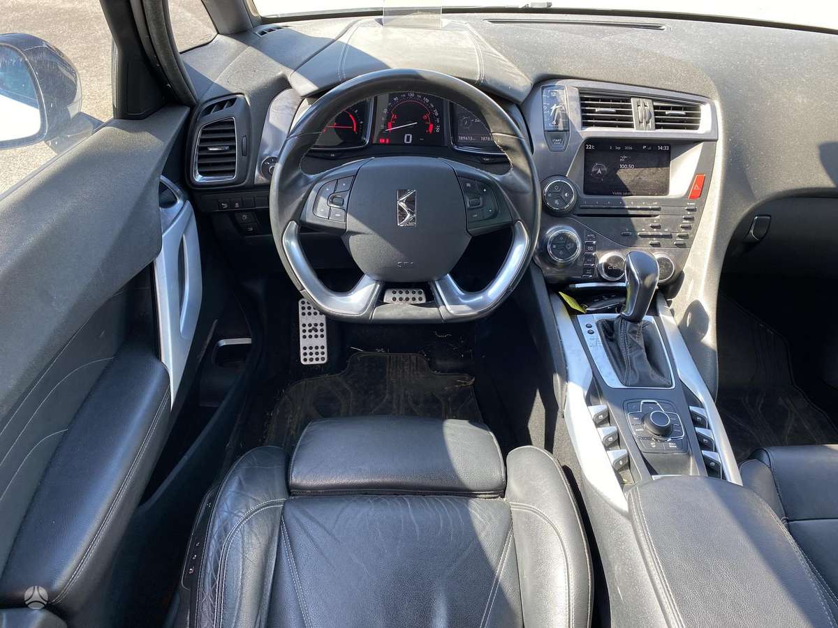 Citroen DS5, 2.0 l., Хэтчбек