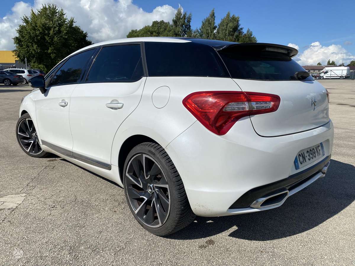 Citroen DS5, 2.0 l., Хэтчбек