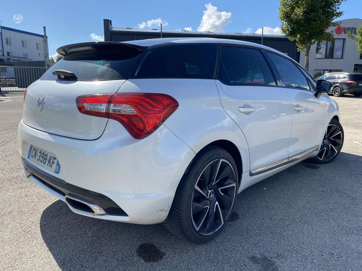 Citroen DS5, 2.0 l., Хэтчбек