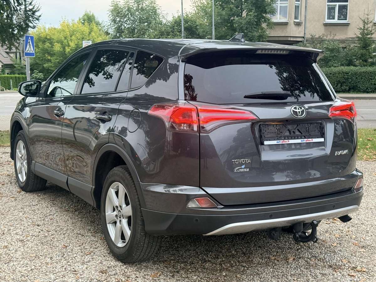 Toyota RAV4 - 3