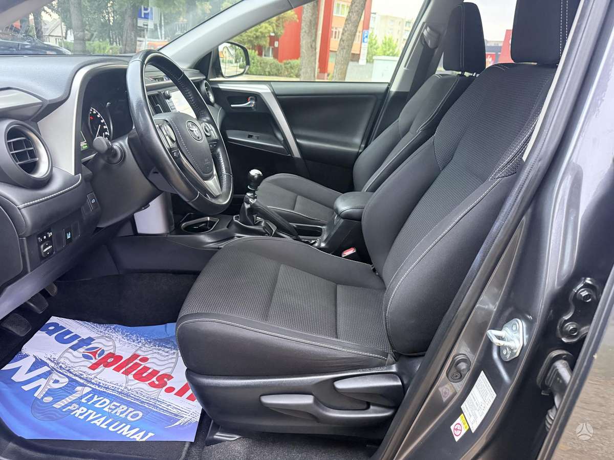 Toyota RAV4 - 7