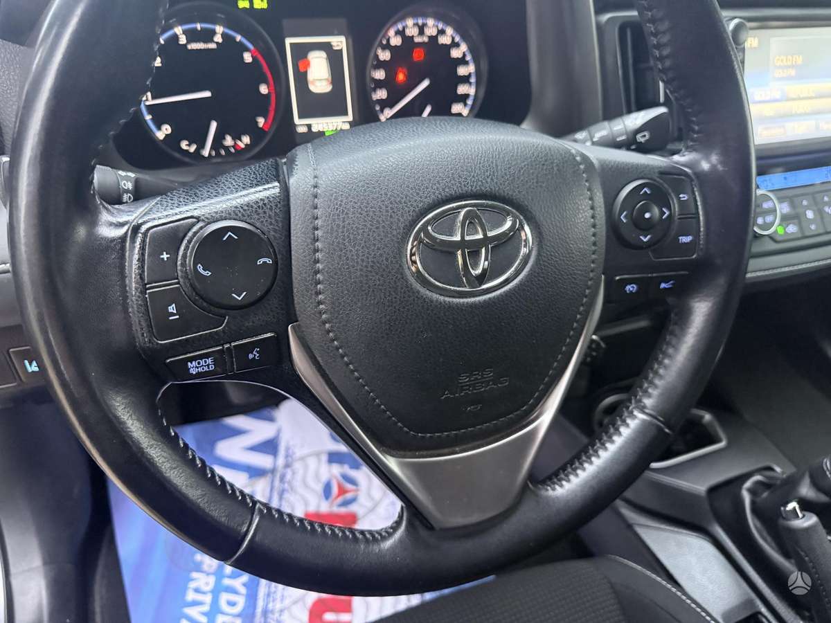Toyota RAV4 - 9