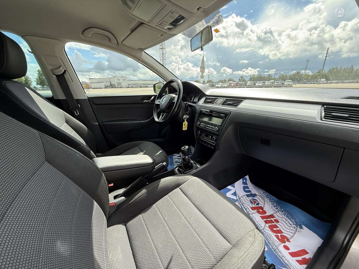 Skoda Rapid, 1.2 l., Хэтчбек
