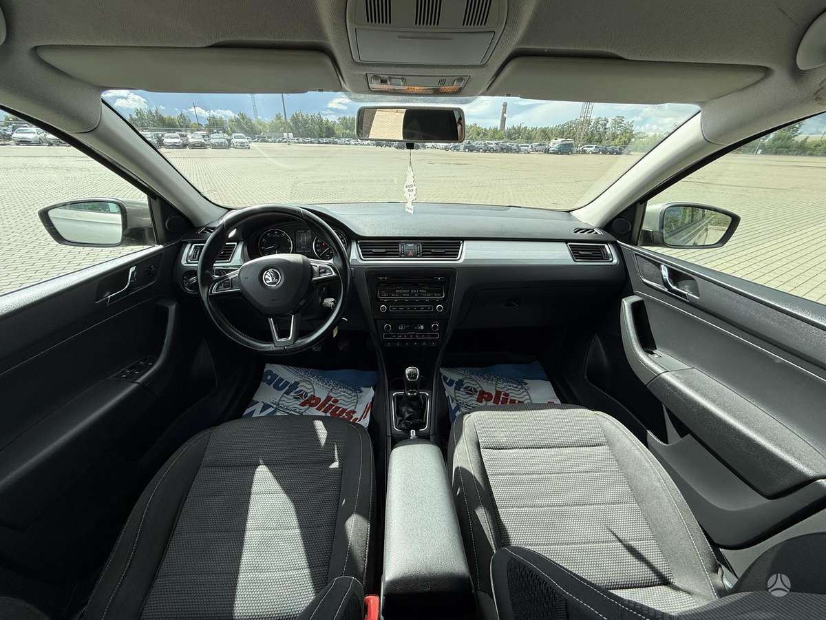 Skoda Rapid, 1.2 l., Хэтчбек