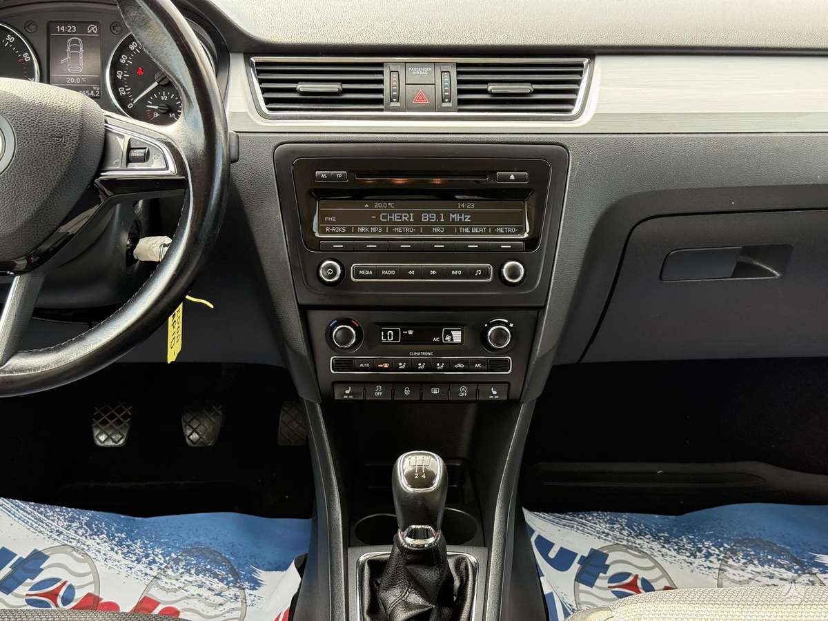 Skoda Rapid, 1.2 l., Хэтчбек