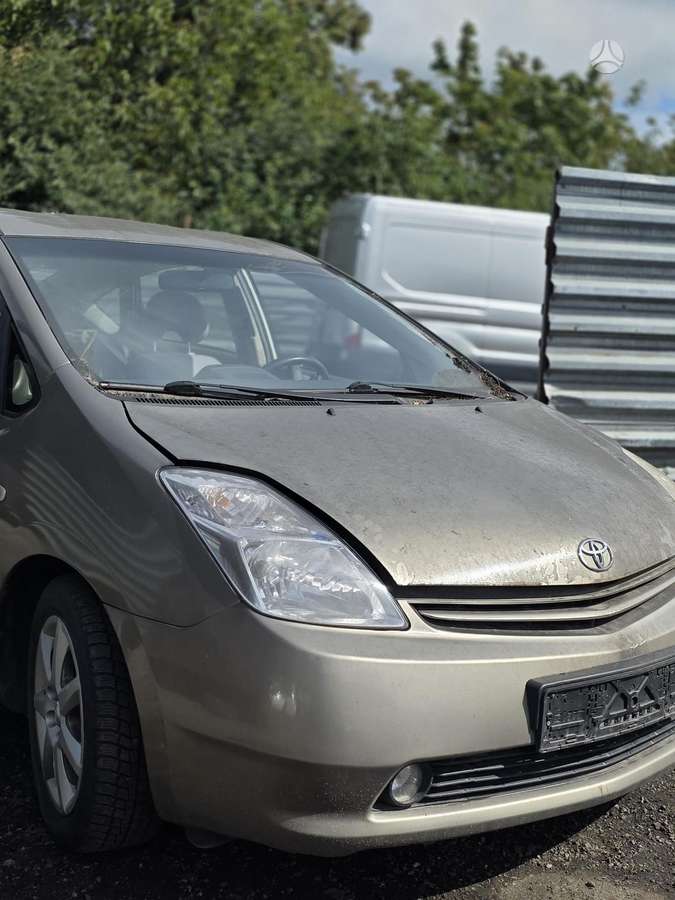 Toyota Prius rezerves daļās