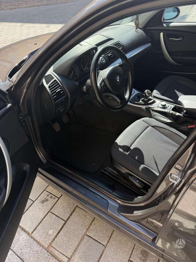 BMW 120, 2.0 l., Хэтчбек