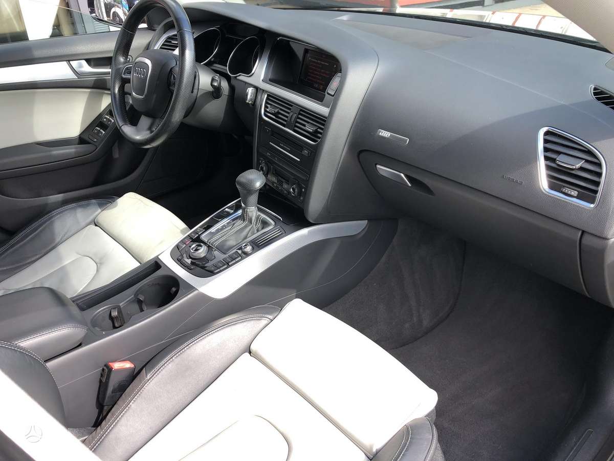 Audi A5, 2.0 l., hatchback