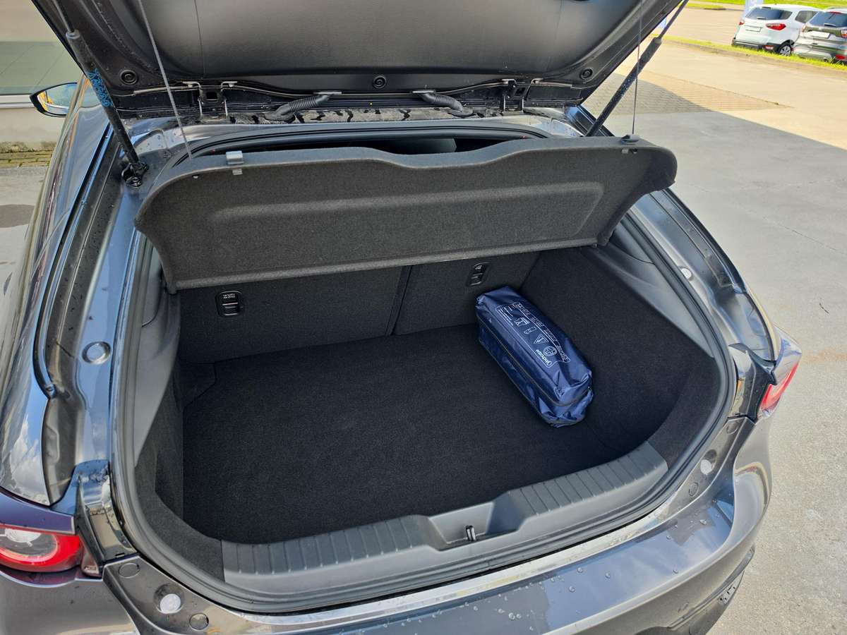 Mazda 3, 2.5 l., hatchback