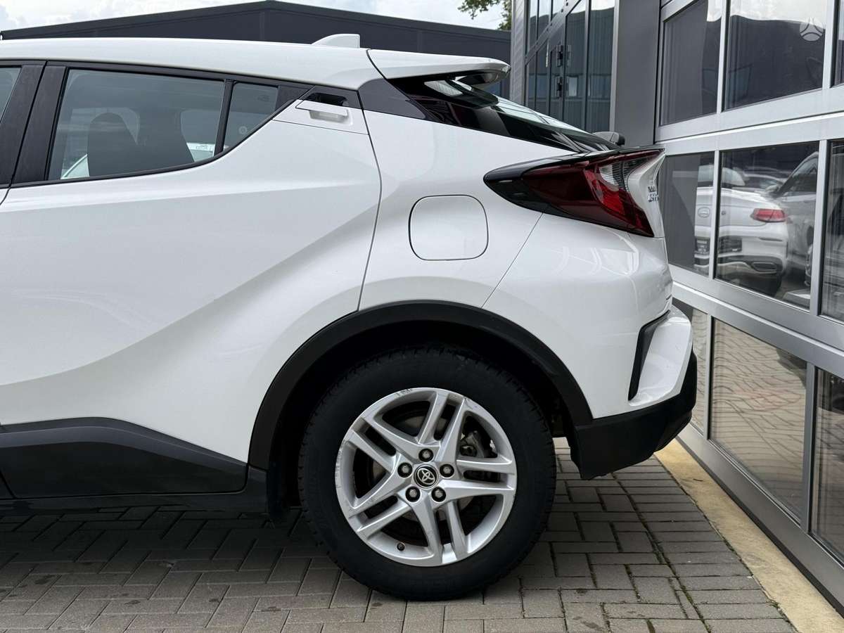 Toyota C-HR - 7